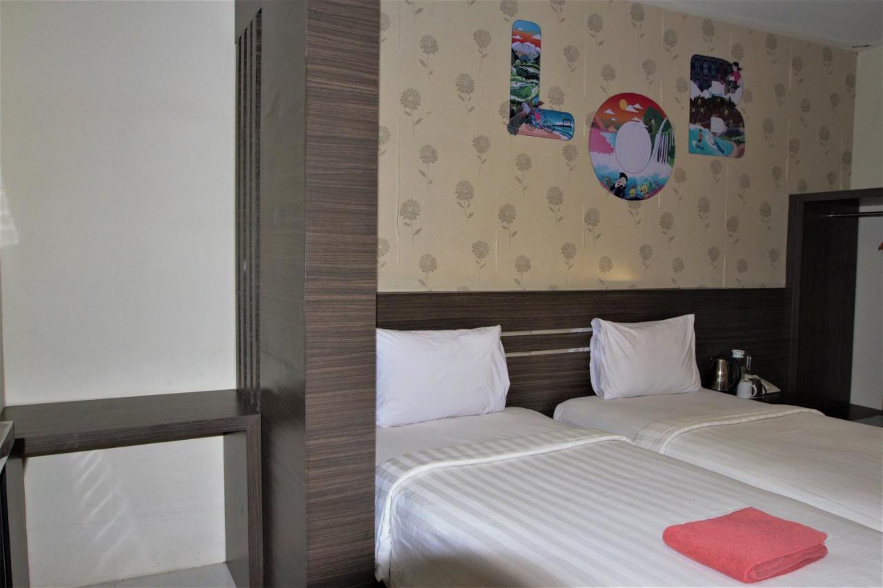 Nutana Hotel Lombok Mataram Bagian luar foto