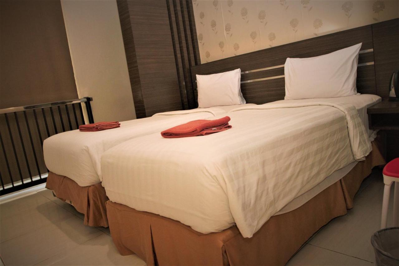 Nutana Hotel Lombok Mataram Bagian luar foto