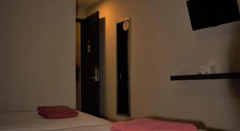 Nutana Hotel Lombok Mataram Bagian luar foto